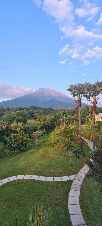 Palm Springs Bali Dive Resort Tulamben  Ngoại thất bức ảnh